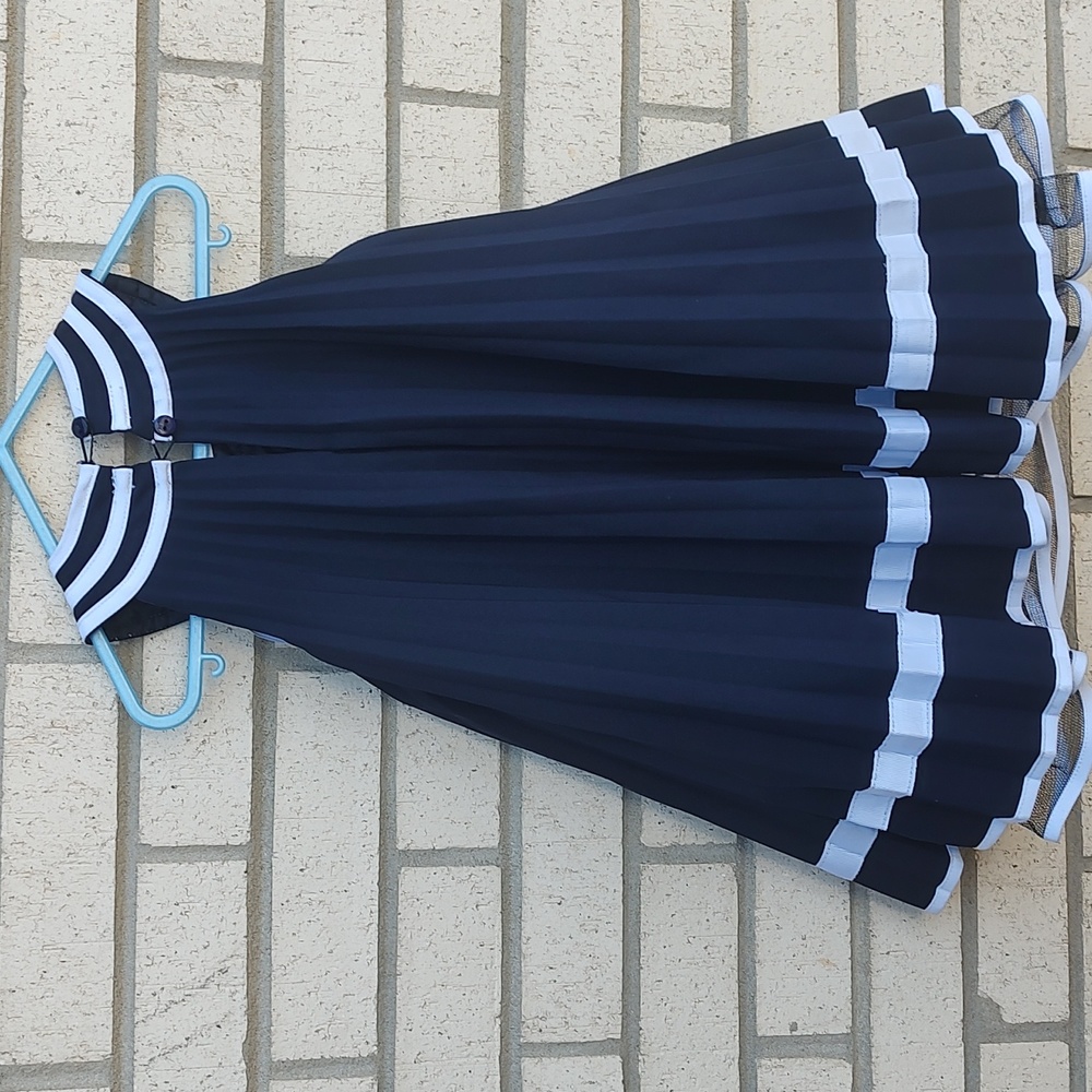 Bonnie Jean Dress - Picture 8 of 10